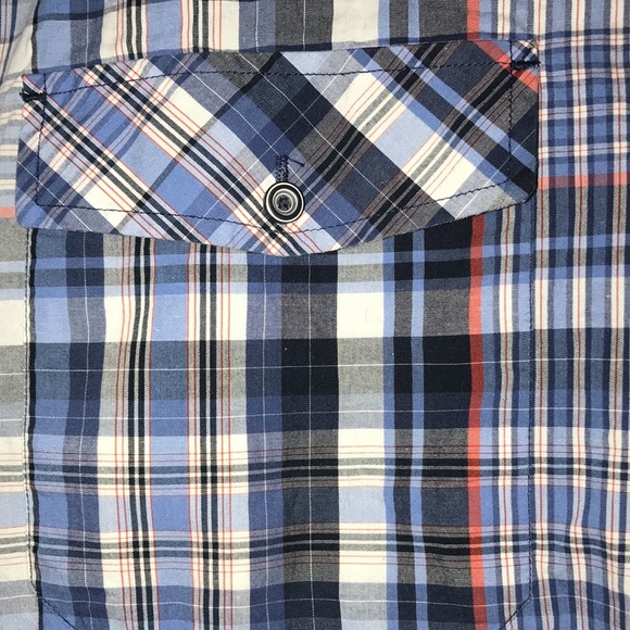 Men’s Sean John Plaid Shirt - Picture 2 of 8